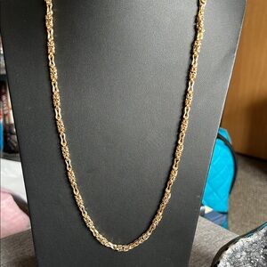 Vintage Crown Trifari goldtone rope necklace